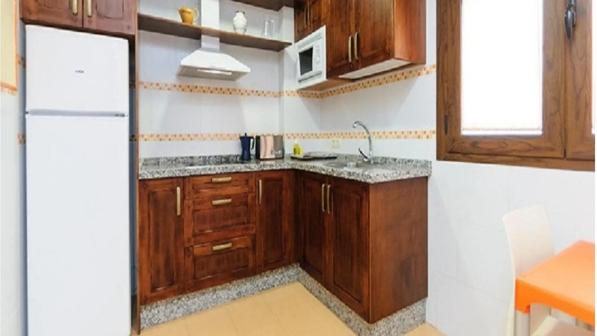 Country house A 15 Minutos Granada Piscina Jacuzzi Barbacoa Guest House Guevejar